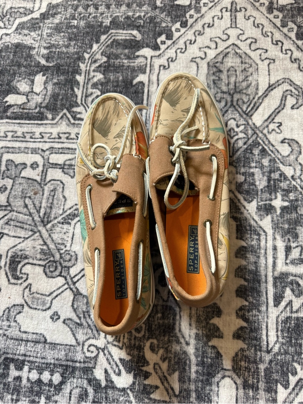Sperry Topsider Womens 9